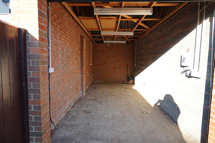 Garage / Parking To Rent In Newlyn Way, Ports, PO6