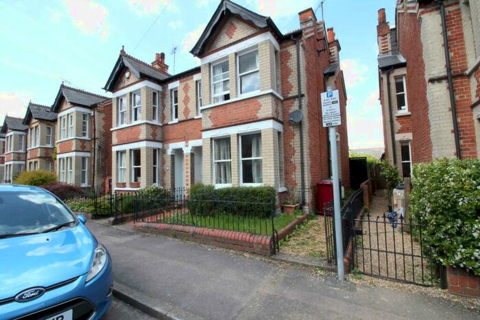 4 Bedroom Semi-Detached House To Rent In Talfourd Avenue, Reading, RG6