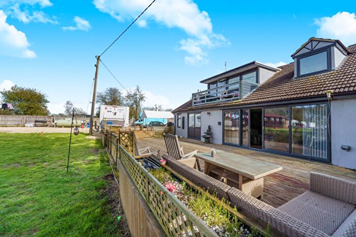 3 Bedroom Detached Bungalow For Sale In Cogges Lane, Stanton Harcourt, OX29