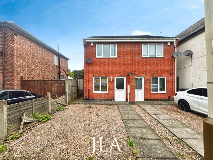 2 Bedroom Semi-Detached House To Rent In Huntingdon Road, Leicester, LE4