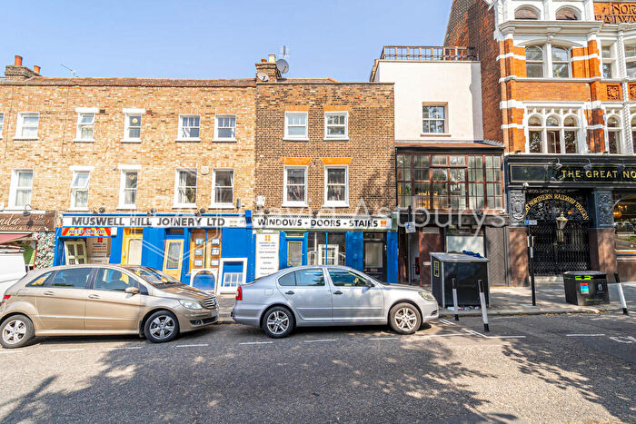 3 Bedroom Apartment To Rent In High Street, Hornsey, London, N8