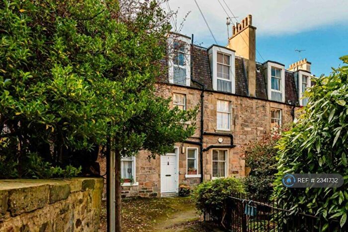 1 Bedroom Flat To Rent In Shaws Square, Edinburgh, EH1