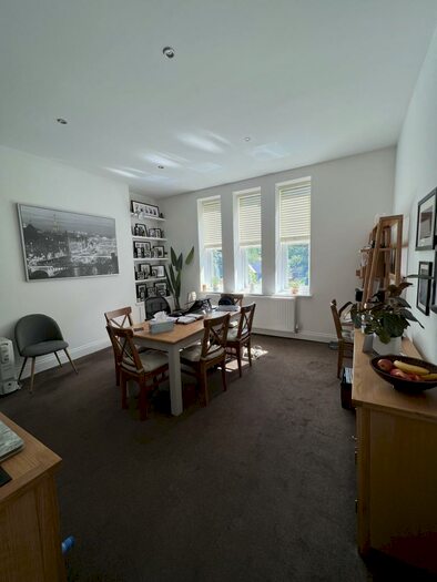 3 Bedroom Flat To Rent In Cavendish House, Eccles, Salford, M30