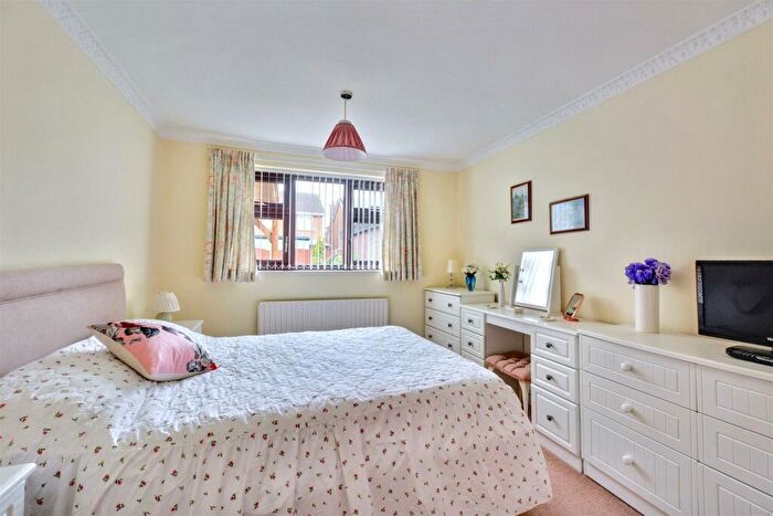 3 Bedroom Detached Bungalow For Sale In Roehampton Drive, Trowell, NG9