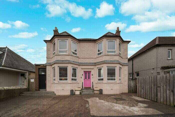 5 Bedroom Detached House For Sale In Townhill Road, Dunfermline, KY12