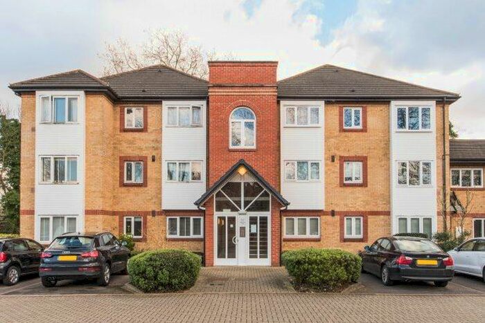 1 Bedroom Property To Rent In Heathcote Road, Twickenham, TW1