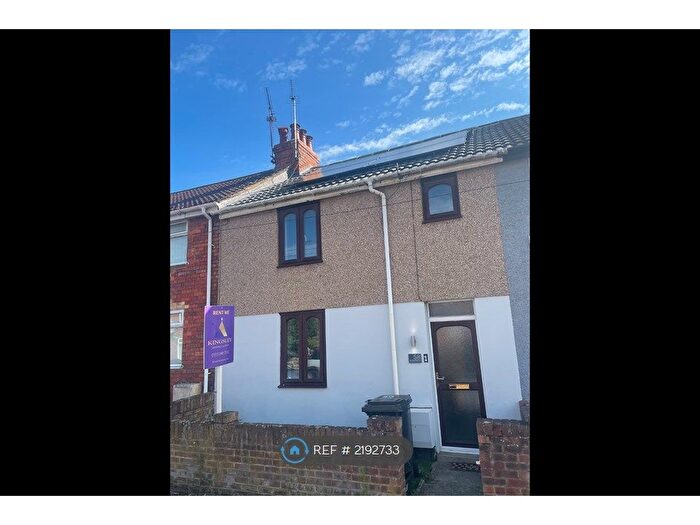 3 Bedroom Terraced House To Rent In Kitchener Street, Swindon, SN2
