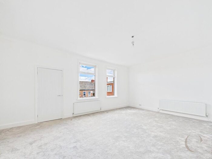 5 Bedroom Maisonette For Sale In Dean Road, South Shields, NE33