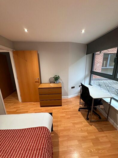 2 Bedroom Apartment To Rent In West One Apartments, Fitzwilliam Street, Sheffield, S1