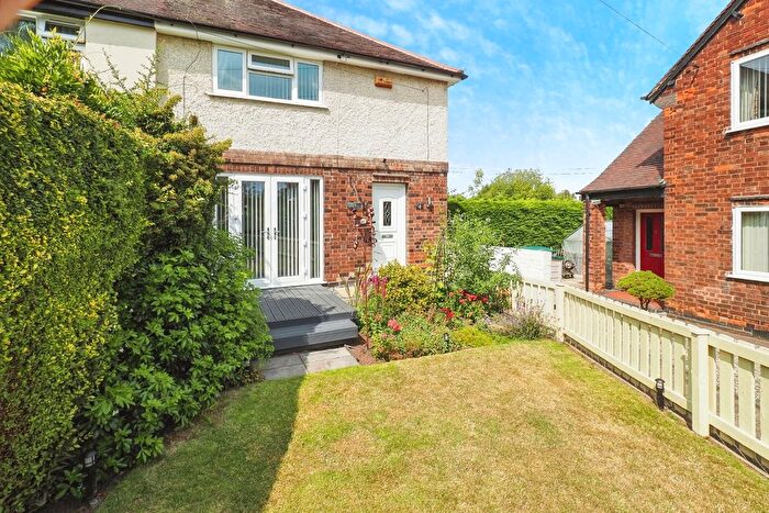 3 Bedroom Semi-Detached House For Sale In Ash Tree Square, Bramcote, Nottingham, Nottinghamshire, NG9