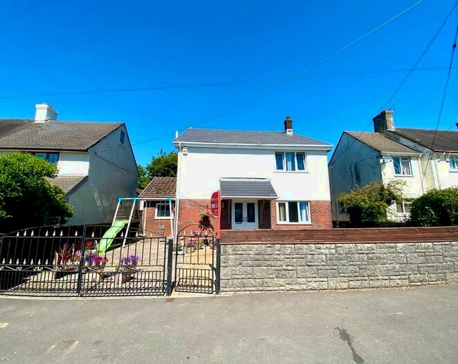 4 Bedroom Detached House For Sale In Glynogwr, Blackmill, Bridgend, Bridgend County., CF35