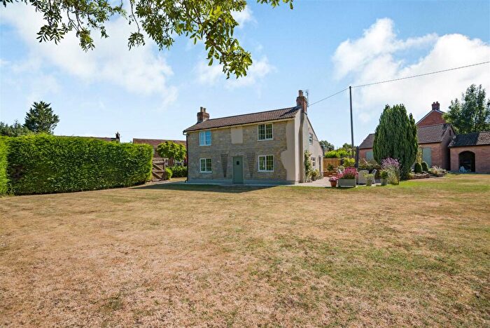 3 Bedroom Cottage To Rent In Over Old Road, Hartpury, GL19