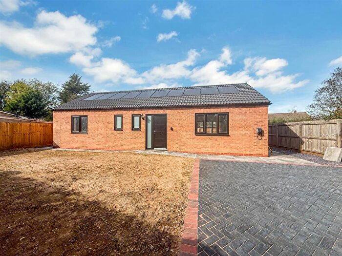 2 Bedroom Detached Bungalow For Sale In Prince Edward Crescent, Radcliffe On Trent, Nottingham, NG12