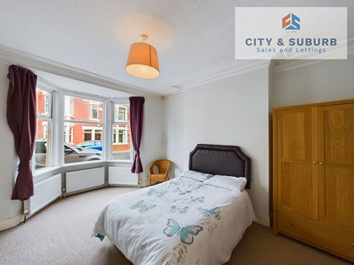 2 Bedroom Flat To Rent In King John Terrace, Heaton, Newcastle Upon Tyne, NE6