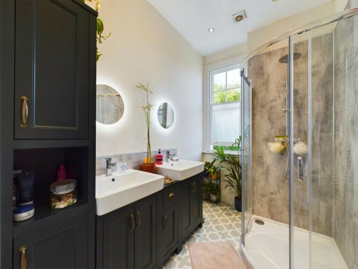 5 Bedroom Detached House For Sale In St Peters Park Road, Broadstairs, CT10