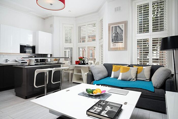 2 Bedroom Flat For Sale In Shirland Road, Maida Vale, W9