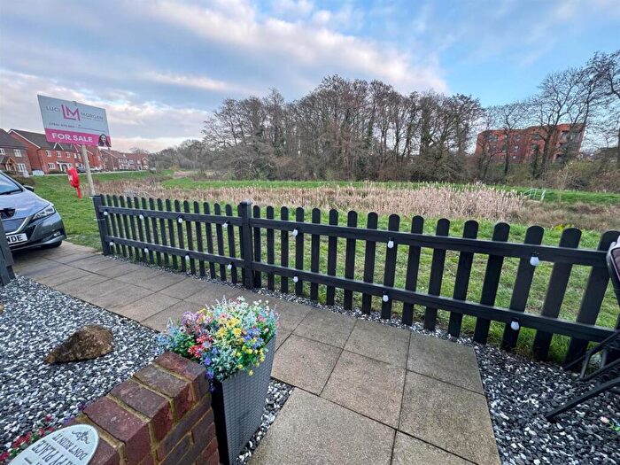 3 Bedroom House For Sale In Gatekeeper Hill, Curbridge, Southampton, SO30