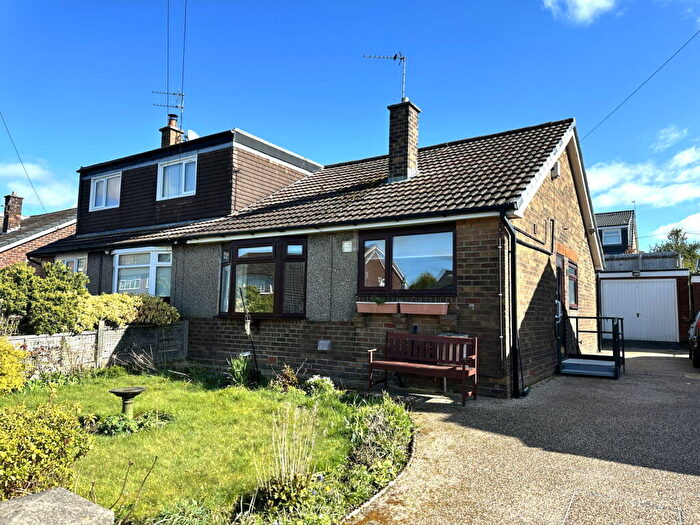 2 Bedroom Semi-Detached Bungalow For Sale In Helston Drive, Royton, Oldham, OL2