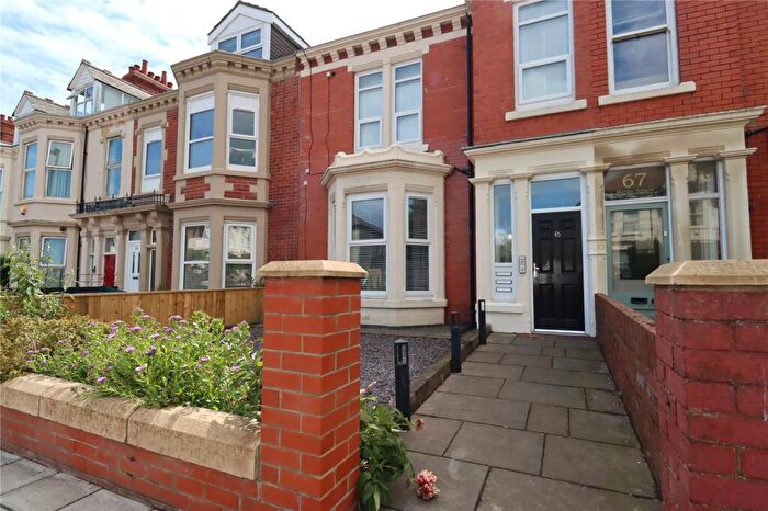 2 Bedroom Flat To Rent In Marine Avenue, Whitley Bay, Tyne And Wear, NE26