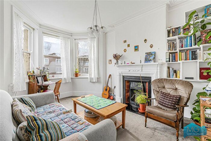 2 Bedroom Apartment For Sale In Birkbeck Road, Crouch End, London, N8