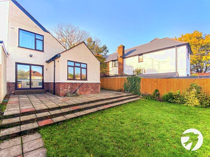 3 Bedroom Semi-Detached House To Rent In East Rochester Way, Sidcup DA15