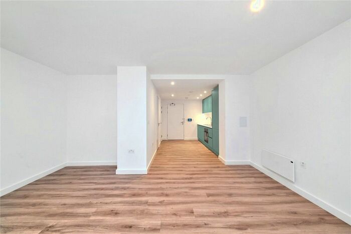 Studio To Rent In Viva Court, Kimpton Road, Luton, LU2