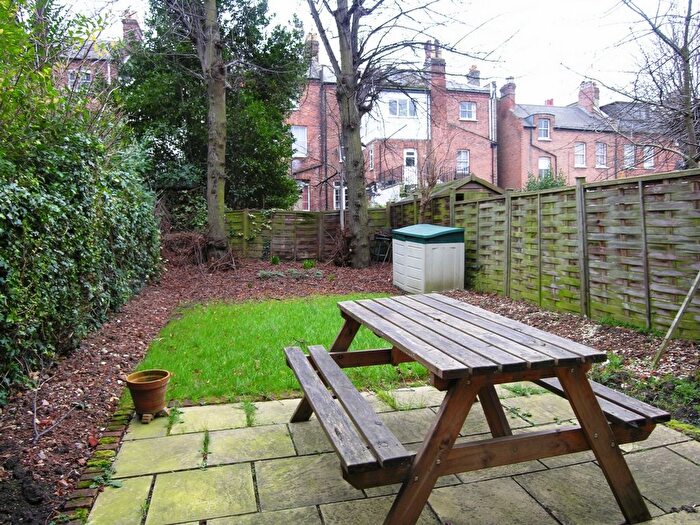 2 Bedroom Flat To Rent In Milton Avenue, Highgate, N6