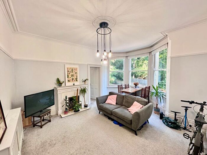 2 Bedroom Apartment To Rent In Park Valley, The Park, NG7