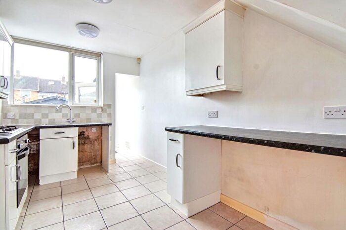 3 Bedroom Terraced House For Sale In Mellowship Road, Coventry, CV5