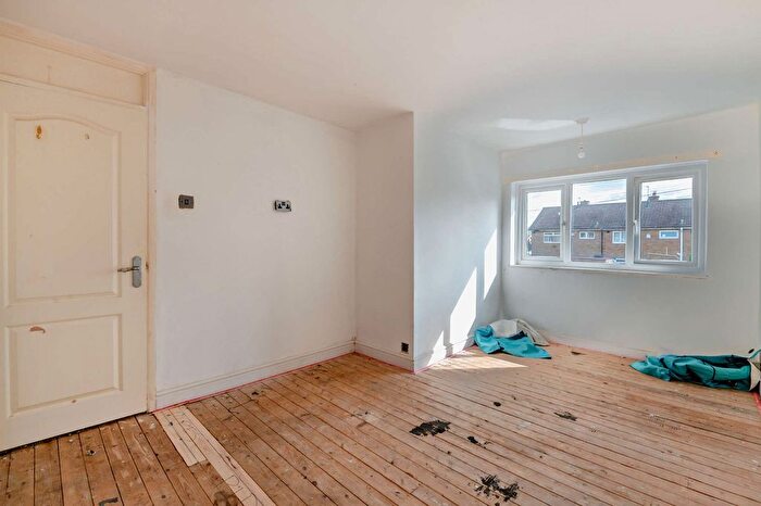 3 Bedroom Terraced House For Sale In Kirkstall Avenue, Middlesbrough, TS3