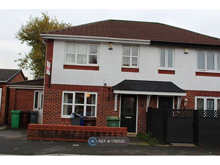3 Bedroom Semi Detached House To Rent In Leegate Drive, Manchester, M9