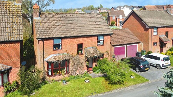 4 Bedroom Detached House For Sale In Hughes Close, Marlborough, SN8