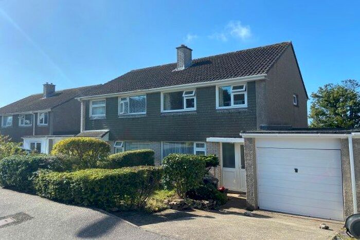 3 Bedroom Semi-Detached House To Rent In Penarrow Close, Falmouth TR11
