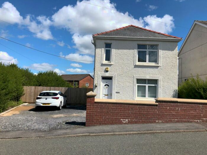 3 Bedroom House To Rent In Heol Morlais, Kidwelly, Carmarthenshire, SA17