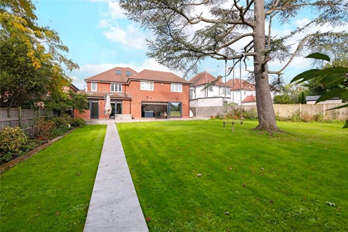 5 Bedroom Detached House For Sale In Mowbray Road, Edgware, HA8