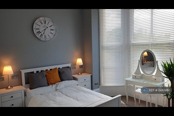 1 Bedroom Flat To Rent In Princes Avenue, Hull, HU5