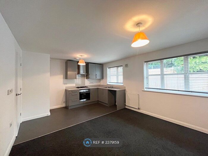 1 Bedroom Flat To Rent In Redwood Court, Narborough, Leicester, LE19