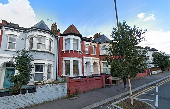 1 Bedroom Flat To Rent In Wightman Road, Haringey, N4