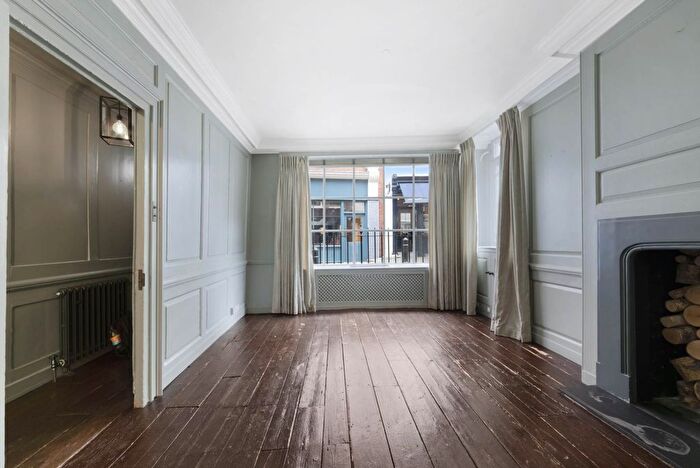 3 Bedroom Property To Rent In Meard Street, Soho, W1F