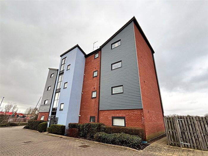 2 Bedroom Flat For Sale In Abells Close, Walton, Milton Keynes, Buckinghamshire, MK7