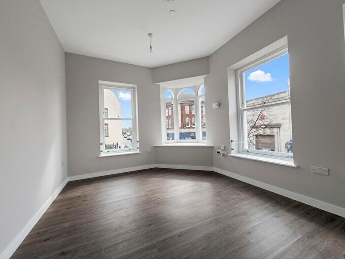 1 Bedroom Apartment To Rent In Sutton Court Road, Sutton, SM1