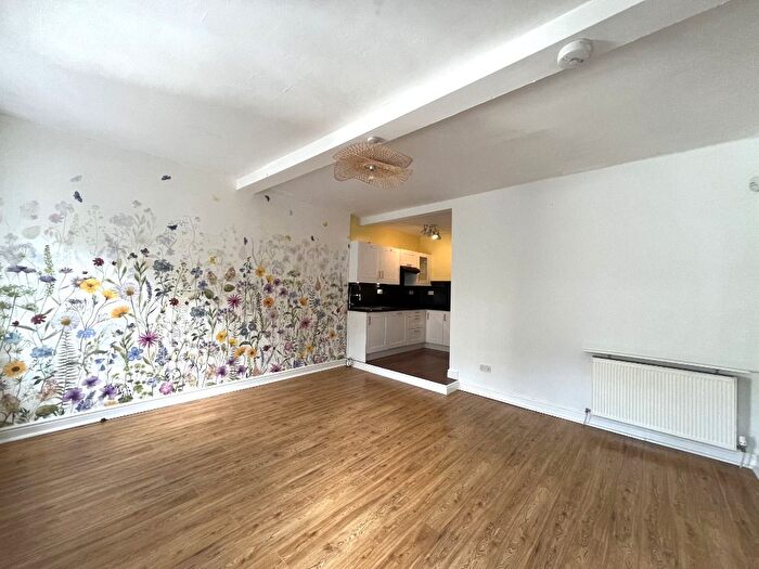 2 Bedroom Flat To Rent In Pilrig Street, Leith Walk, Edinburgh, EH6