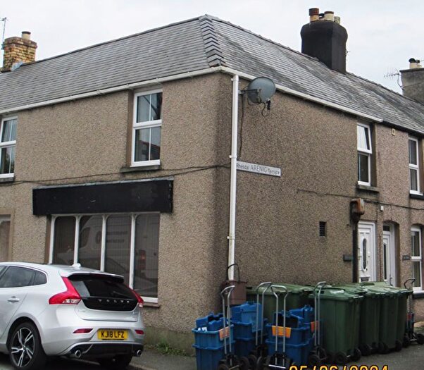 1 Bedroom Flat To Rent In Arenig Terrace, Bala, LL23