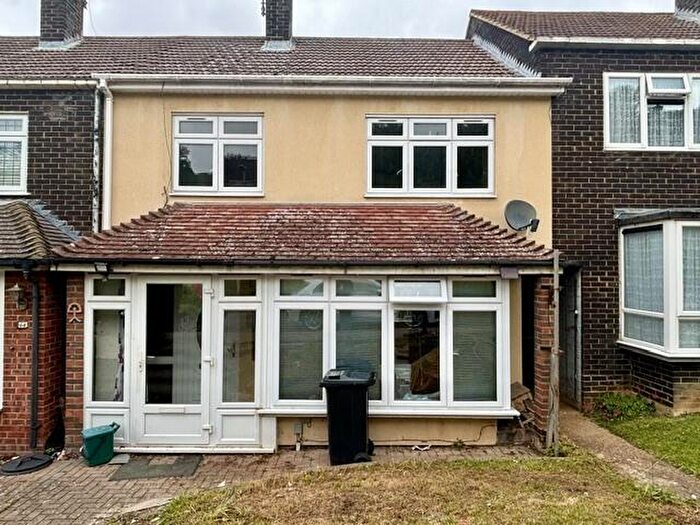 3 Bedroom Terraced House To Rent In Takely Ride, Basildon, Essex, SS16