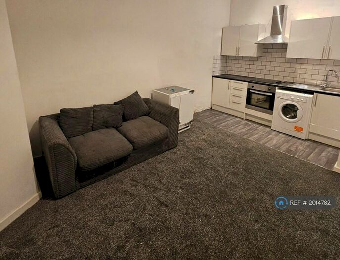 2 Bedroom Flat To Rent In Rufford Road, Liverpool, L6