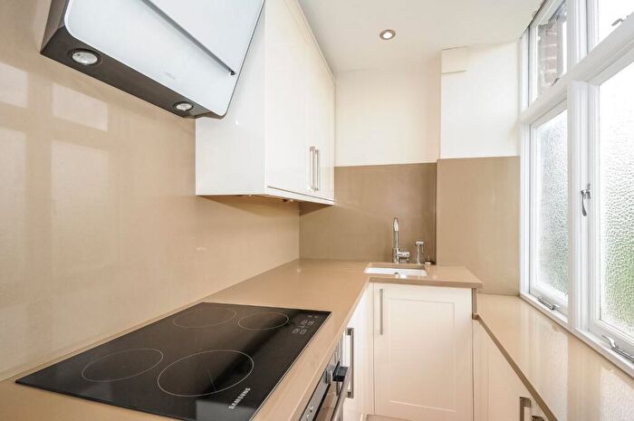 1 Bedroom Flat To Rent In Abercorn Place, St Johns Wood, London, NW8
