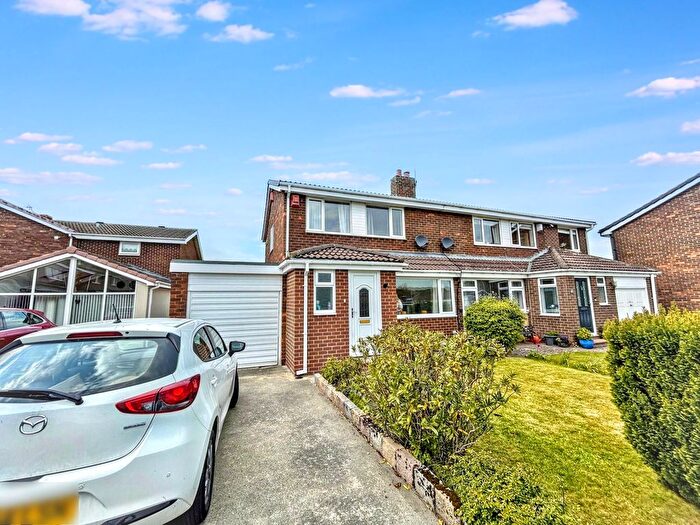 3 Bedroom Semi Detached House For Sale In Bryans Leap, Burnopfield, Newcastle Upon Tyne, NE16