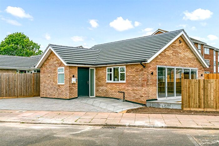 2 Bedroom Bungalow To Rent In Hawthorn Road, Worthing, West Sussex, BN14