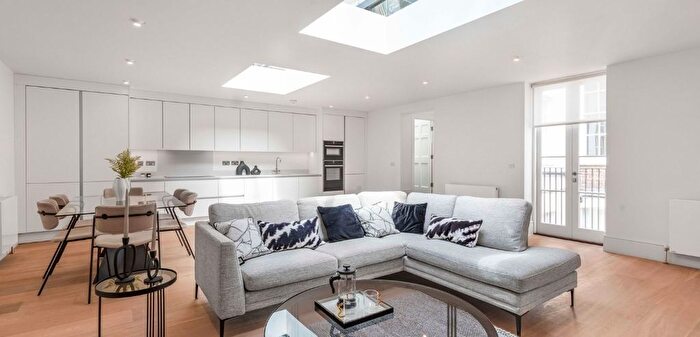 4 Bedroom Flat To Rent In Devonshire Place, Marylebone, W1G