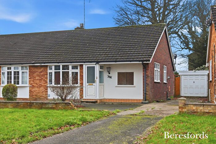 2 Bedroom Bungalow For Sale In Woodland Avenue, Hutton, CM13